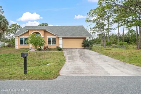 2898 Hagdom Avenue SE Palm Bay FL 32909