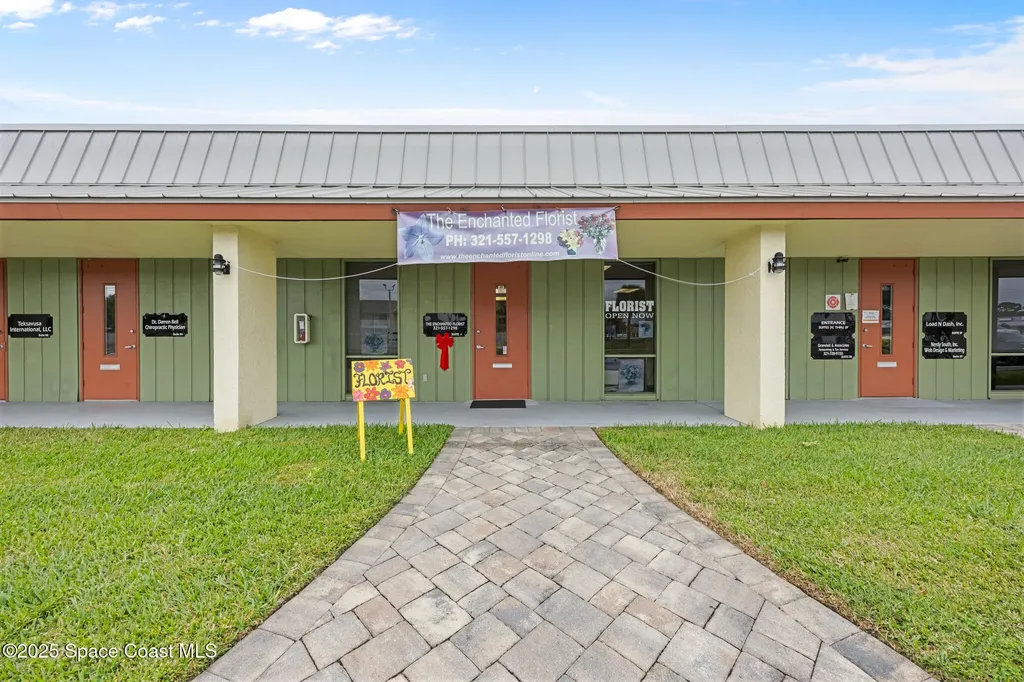 4690 Lipscomb Street NE Palm Bay FL 32905