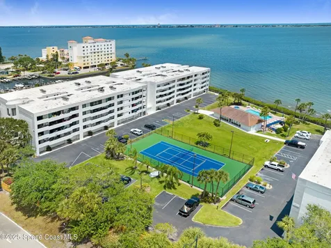 5011 Dixie Highway Highway NE Palm Bay FL 32905
