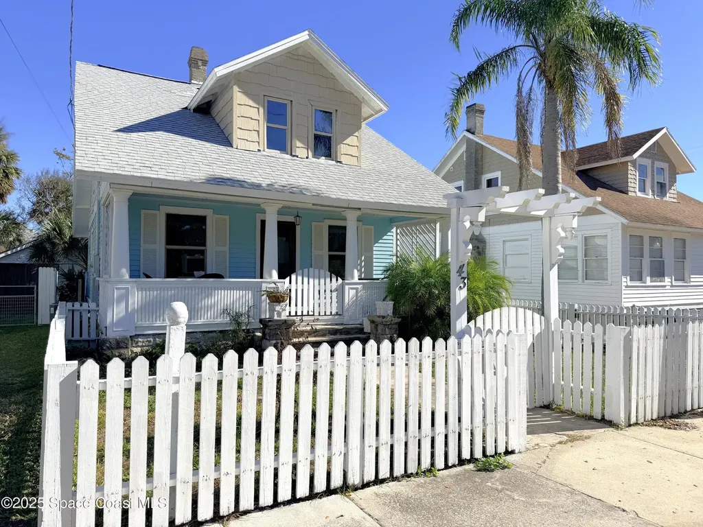 43 S Hollywood Avenue Daytona Beach FL 32118
