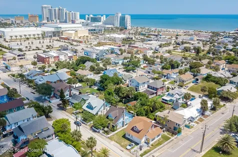 43 S Hollywood Avenue Daytona Beach FL 32118