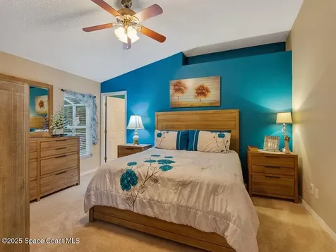 973 E 13th Square Vero Beach FL 32960
