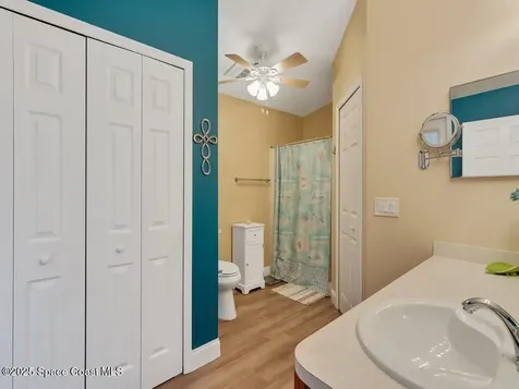 973 E 13th Square Vero Beach FL 32960