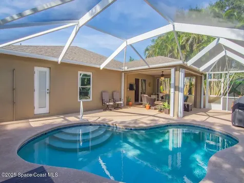 973 E 13th Square Vero Beach FL 32960