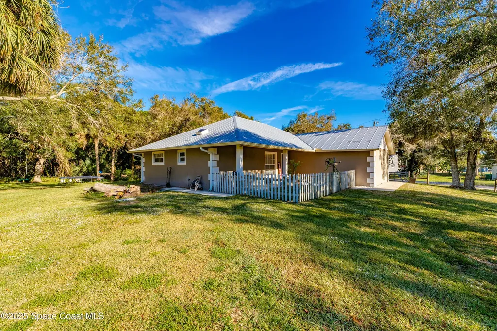 6413 Peterson Road Fort Pierce FL 34945