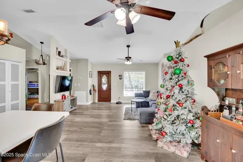 6413 Peterson Road Fort Pierce FL 34945