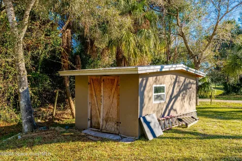 6413 Peterson Road Fort Pierce FL 34945