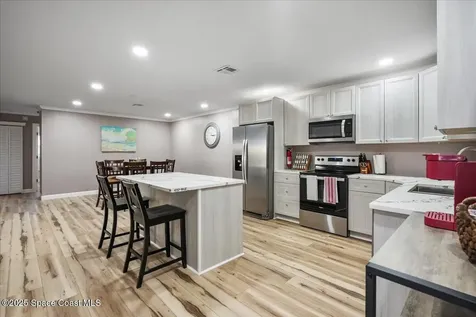 513&515 Ronnie Drive Indian Harbour Beach FL 32937