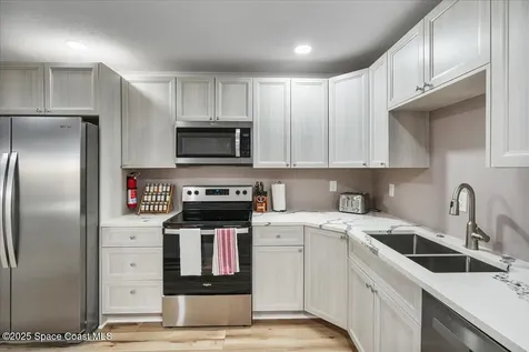 513&515 Ronnie Drive Indian Harbour Beach FL 32937