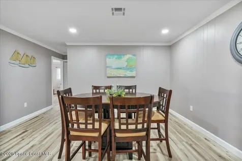 513&515 Ronnie Drive Indian Harbour Beach FL 32937