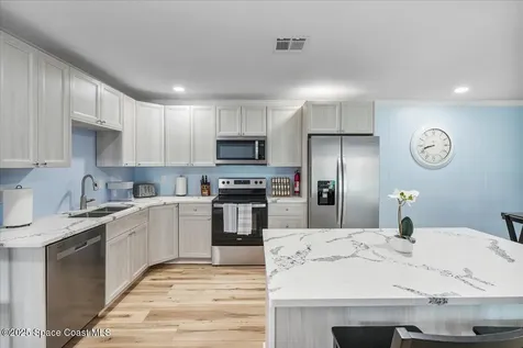 513&515 Ronnie Drive Indian Harbour Beach FL 32937