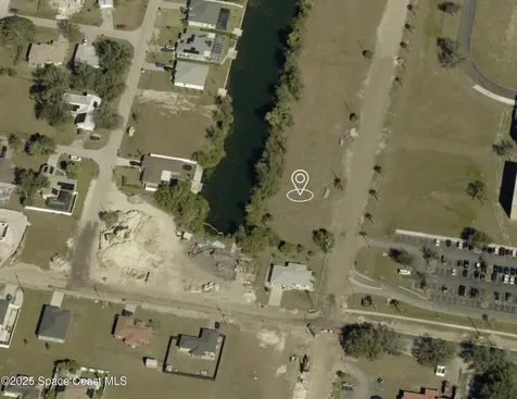 1628 NE 10th Place Cape Coral FL 33914
