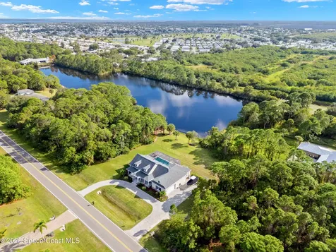 7035 Indian River Boulevard Grant FL 32949