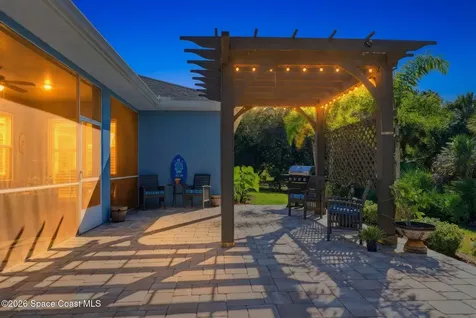 5696 Cypress Creek Drive Grant FL 32949