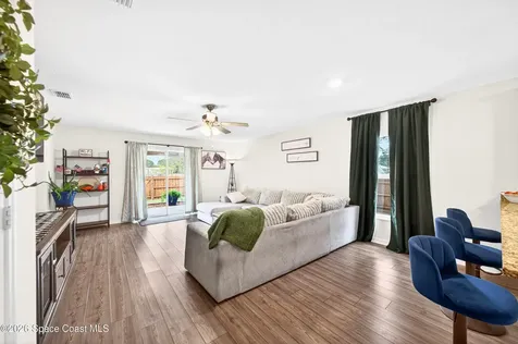 733 Walmsley Street SW Palm Bay FL 32908