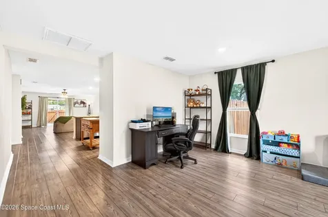 733 Walmsley Street SW Palm Bay FL 32908