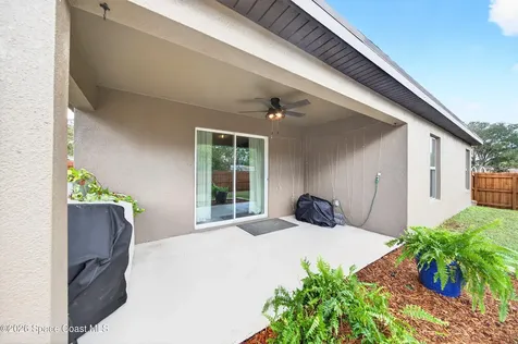 733 Walmsley Street SW Palm Bay FL 32908