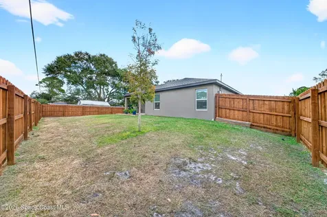 733 Walmsley Street SW Palm Bay FL 32908