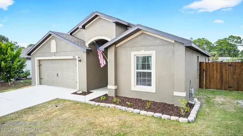 733 Walmsley Street SW Palm Bay FL 32908