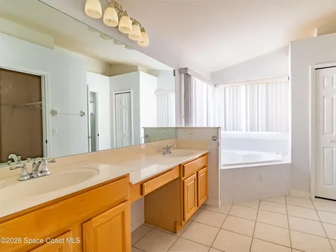 4407 Montreaux Avenue Melbourne FL 32934