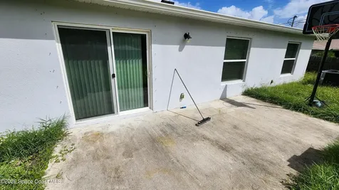 832 Sorrel Street NW Palm Bay FL 32907