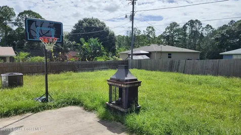 832 Sorrel Street NW Palm Bay FL 32907
