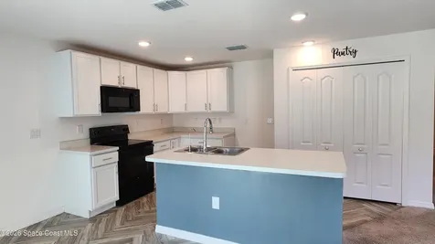 832 Sorrel Street NW Palm Bay FL 32907