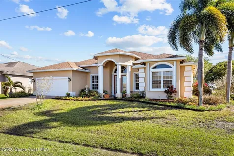 111 SW Ladybug Drive Port St. Lucie FL 34953