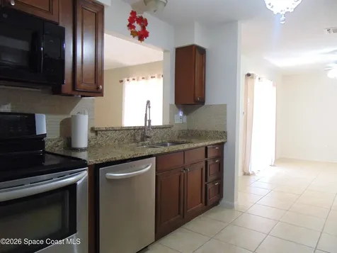 1136 Lamplighter Drive NW Palm Bay FL 32907
