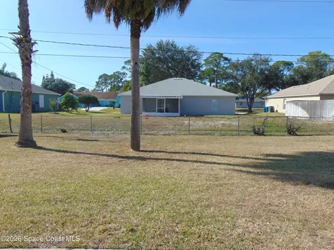 1136 Lamplighter Drive NW Palm Bay FL 32907