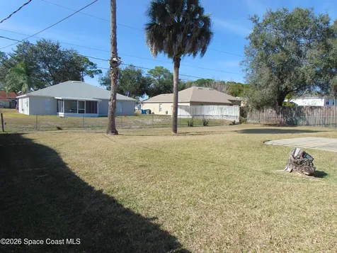 1136 Lamplighter Drive NW Palm Bay FL 32907