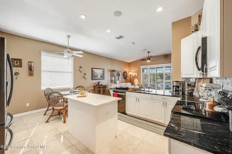 426 Gardendale Circle SE Palm Bay FL 32909