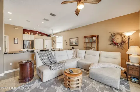 426 Gardendale Circle SE Palm Bay FL 32909