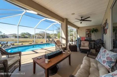 426 Gardendale Circle SE Palm Bay FL 32909
