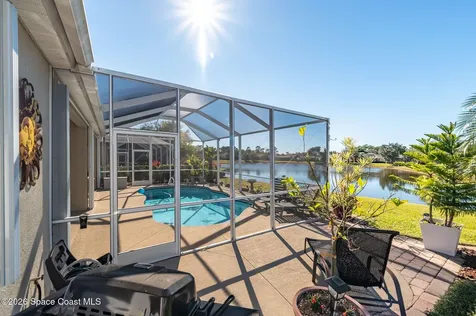 426 Gardendale Circle SE Palm Bay FL 32909