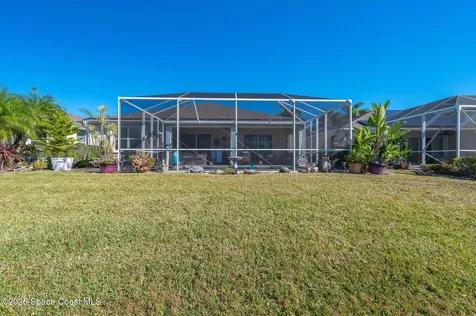 426 Gardendale Circle SE Palm Bay FL 32909