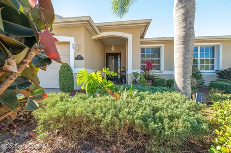 426 Gardendale Circle SE Palm Bay FL 32909