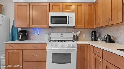 913 S Colonial Court Indian Harbour Beach FL 32937