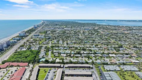 913 S Colonial Court Indian Harbour Beach FL 32937