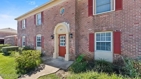 913 S Colonial Court Indian Harbour Beach FL 32937