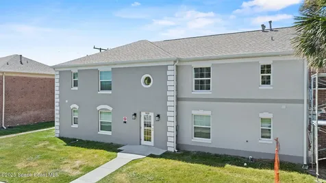 913 S Colonial Court Indian Harbour Beach FL 32937