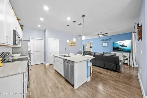 553 Rembrandt Street SE Palm Bay FL 32909
