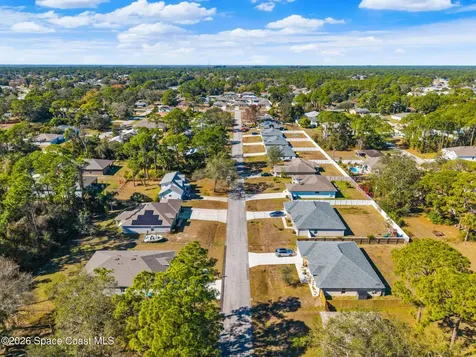 553 Rembrandt Street SE Palm Bay FL 32909