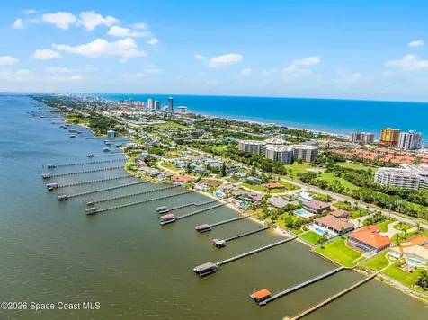 4 Oceans West Boulevard Daytona Beach Shores FL 32118