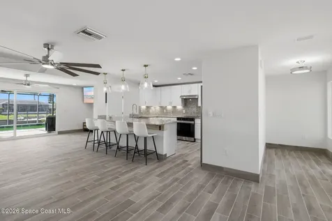 1636 SE 39th Street Cape Coral FL 33904