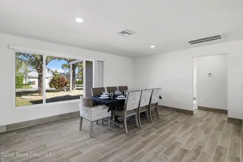 1636 SE 39th Street Cape Coral FL 33904
