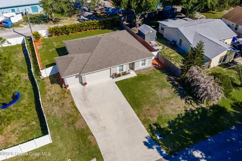 938 Clearmont Street Sebastian FL 32958