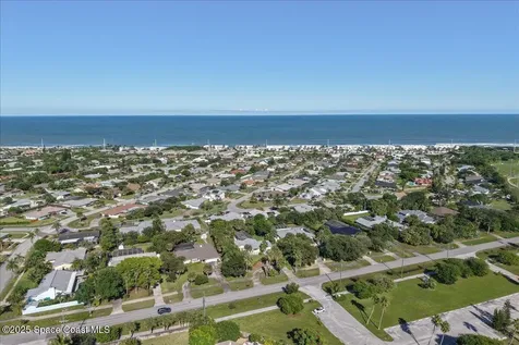 2007 Oak Street Melbourne Beach FL 32951