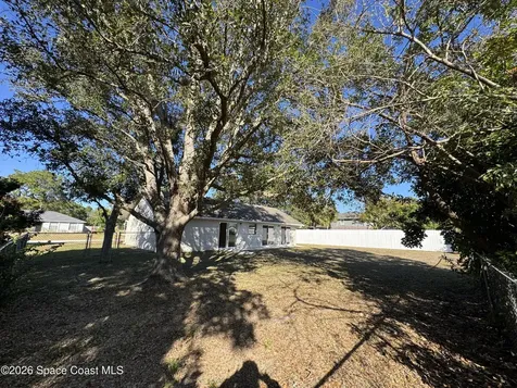 934 Lynbrook Street NW Palm Bay FL 32907