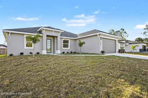 2725 Fields Avenue SE Palm Bay FL 32909